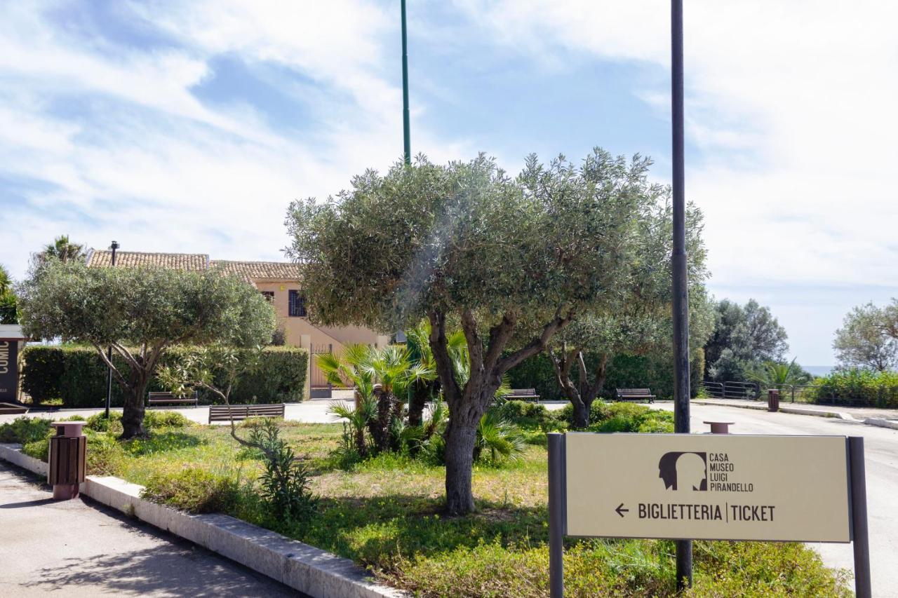 2 Apartments - Akragas Home 1 & 2 On Via Atenea City Center With View Agrigento Exteriör bild