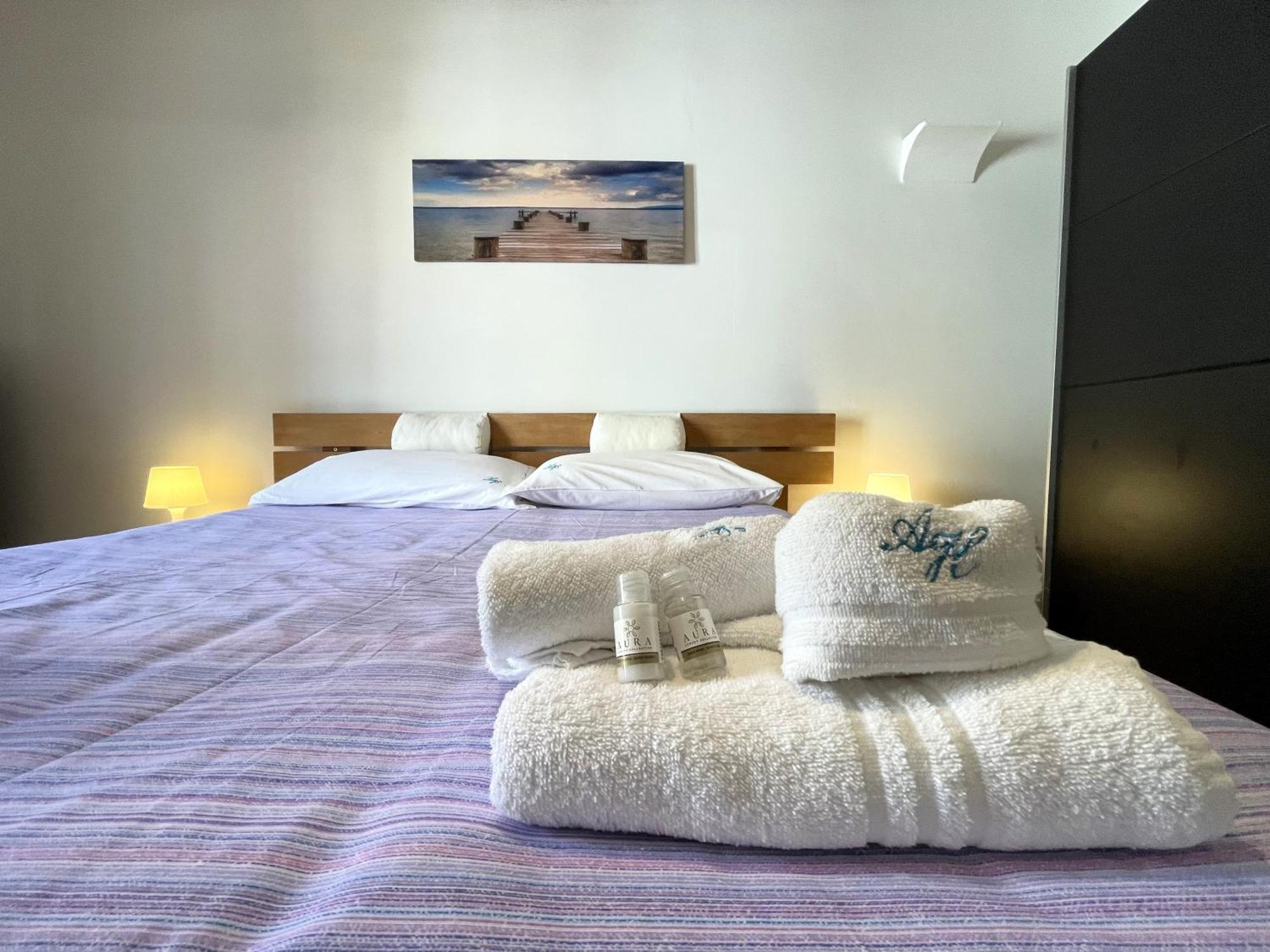 2 Apartments - Akragas Home 1 & 2 On Via Atenea City Center With View Agrigento Exteriör bild